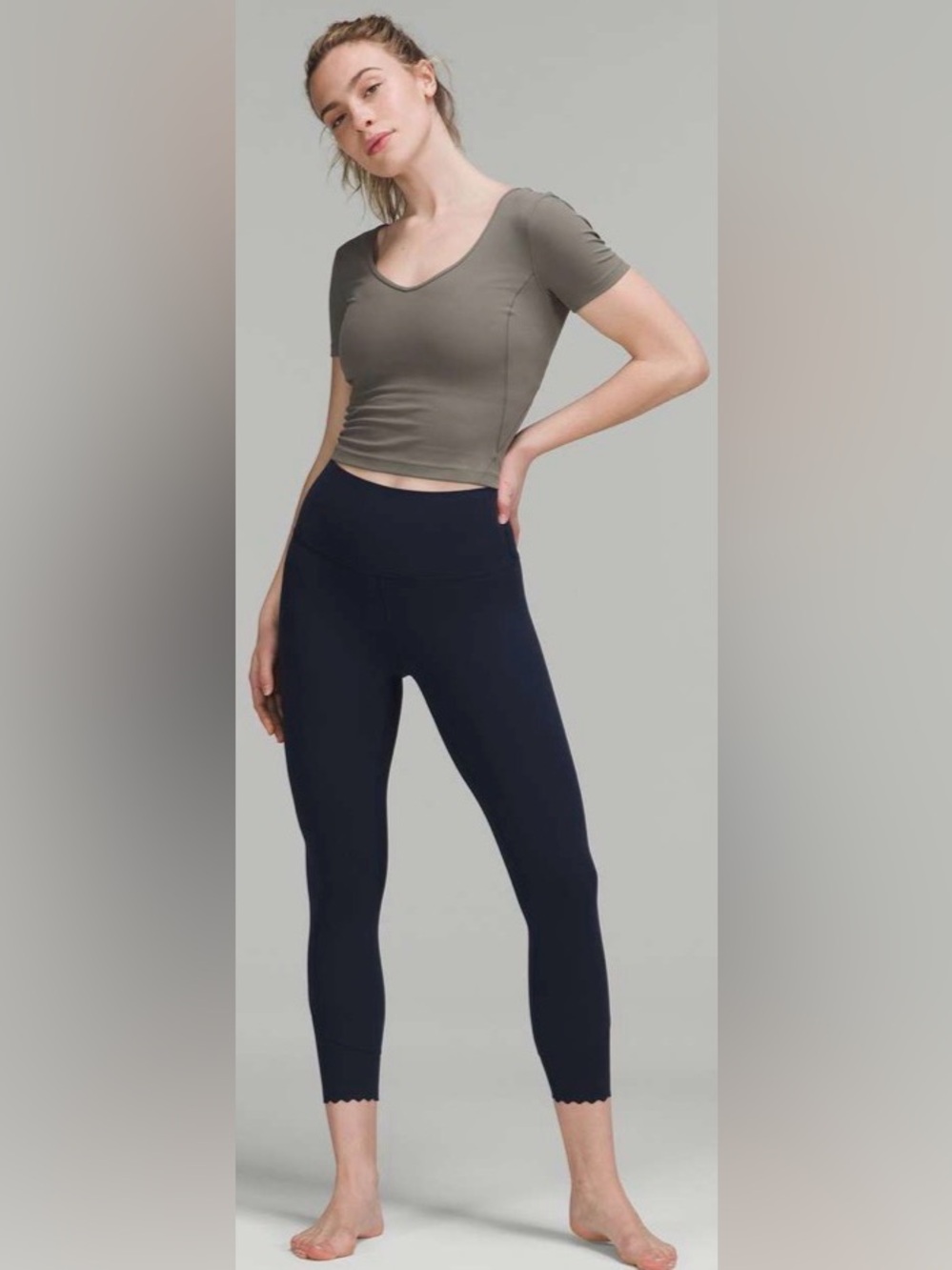 Lululemon Grey Sage Align Short Sleeve Nulu Fabric Workout Yoga Top Size 4 Gym